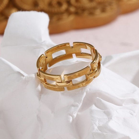 Rectangular Geometric Chain 18K Gold Plated Stainless Steel Ring - Picture 3 of 12